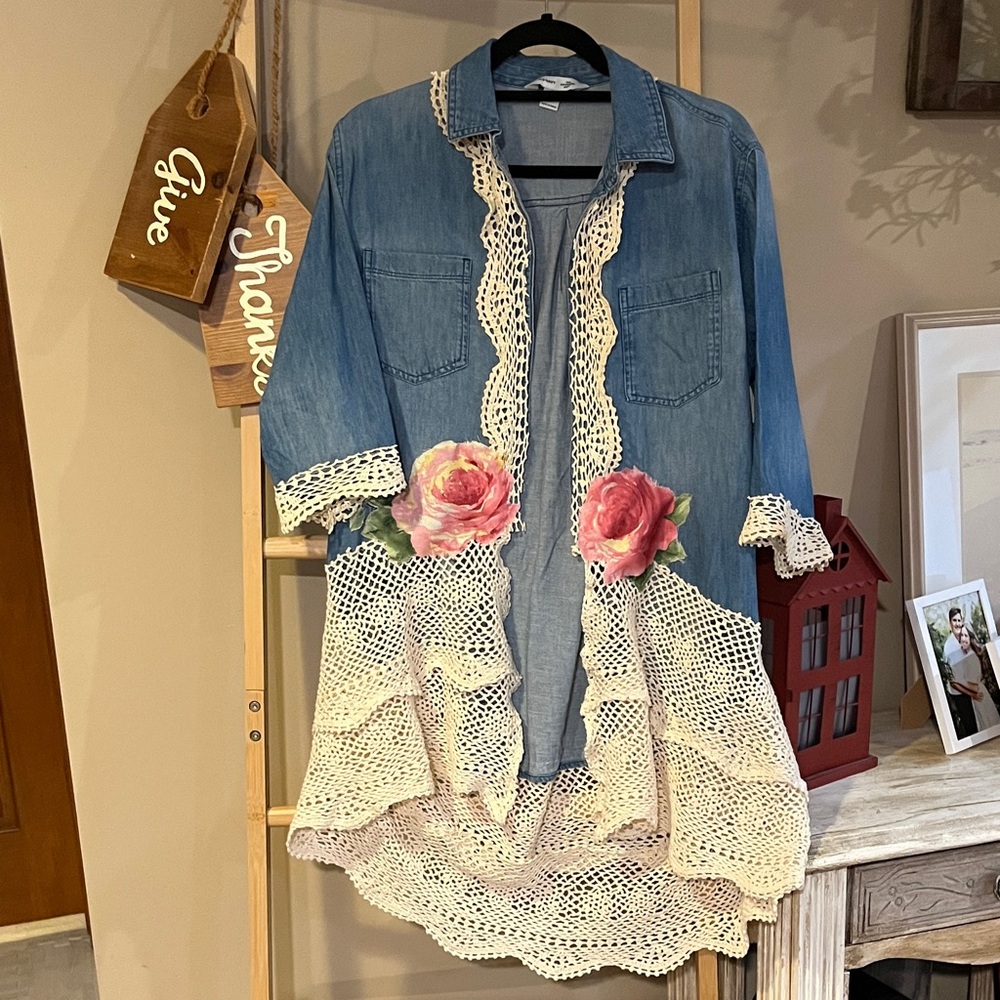 Denim shirt with Lace and Floral Accents box 7 - Picture 2 of 8
